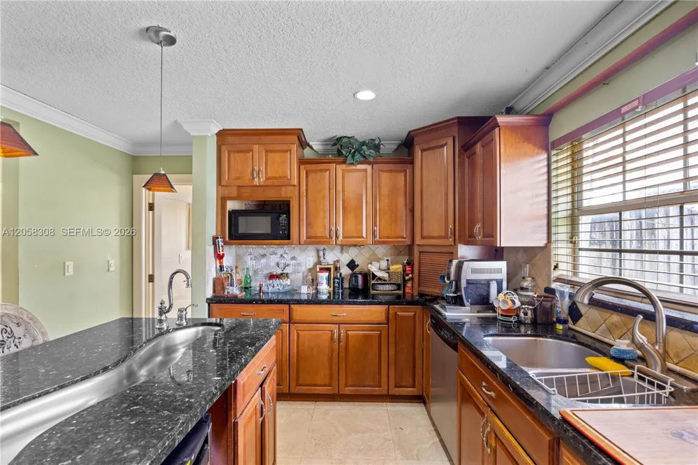 15330 SW 170th Ter Miami, FL 33187