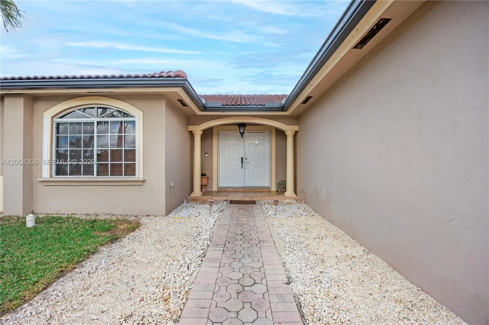 15330 SW 170th Ter Miami, FL 33187