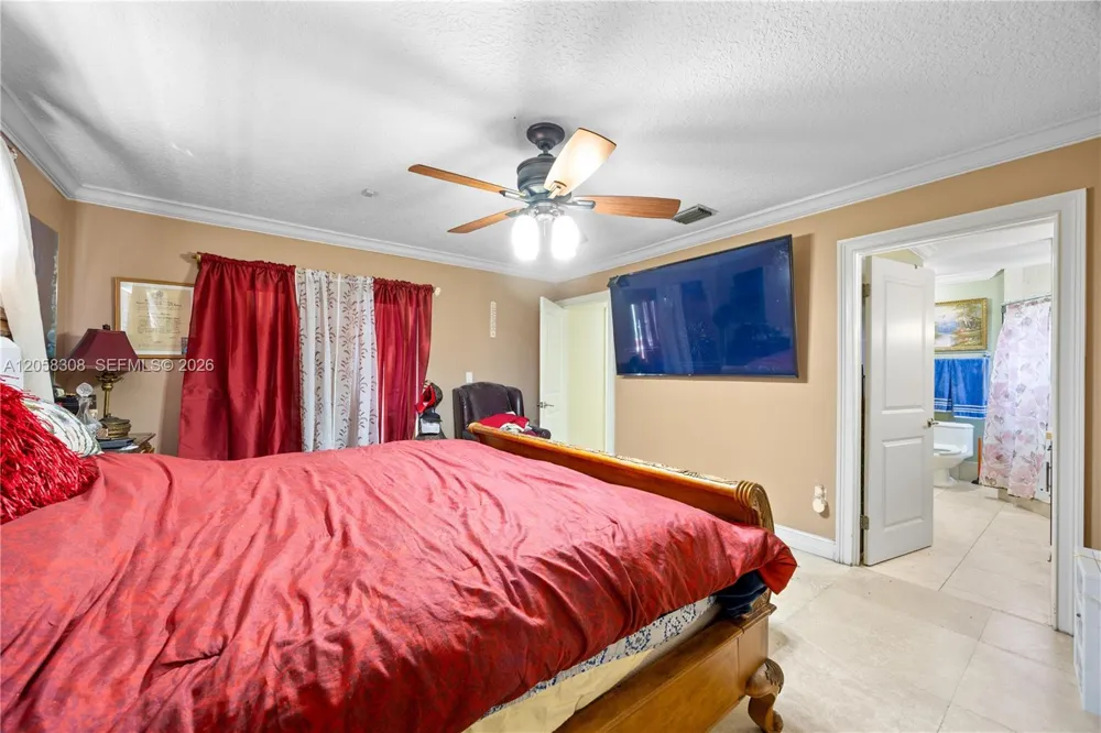 15330 SW 170th Ter Miami, FL 33187