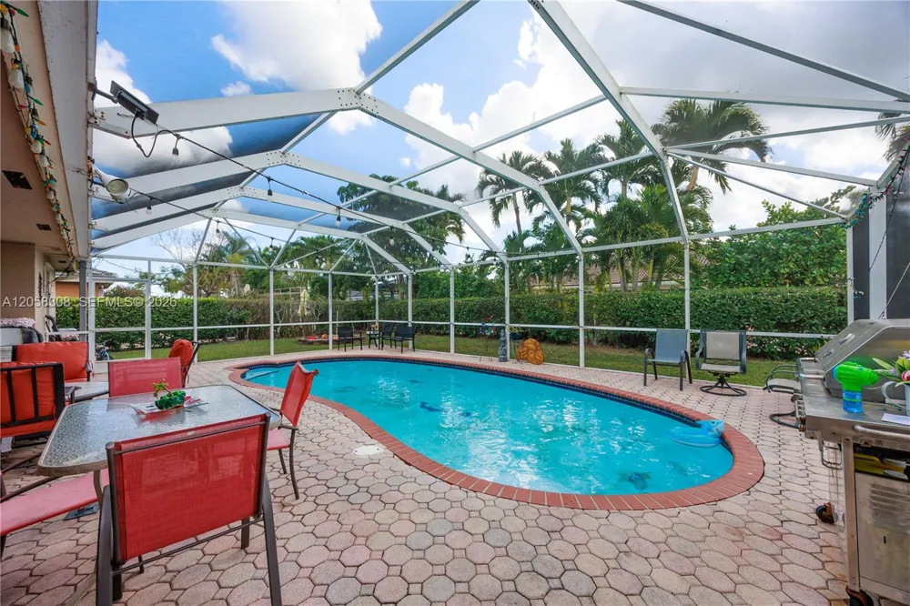 15330 SW 170th Ter Miami, FL 33187