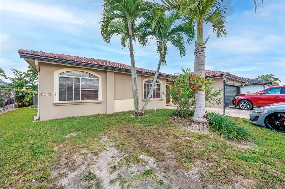 15330 SW 170th Ter Miami, FL 33187