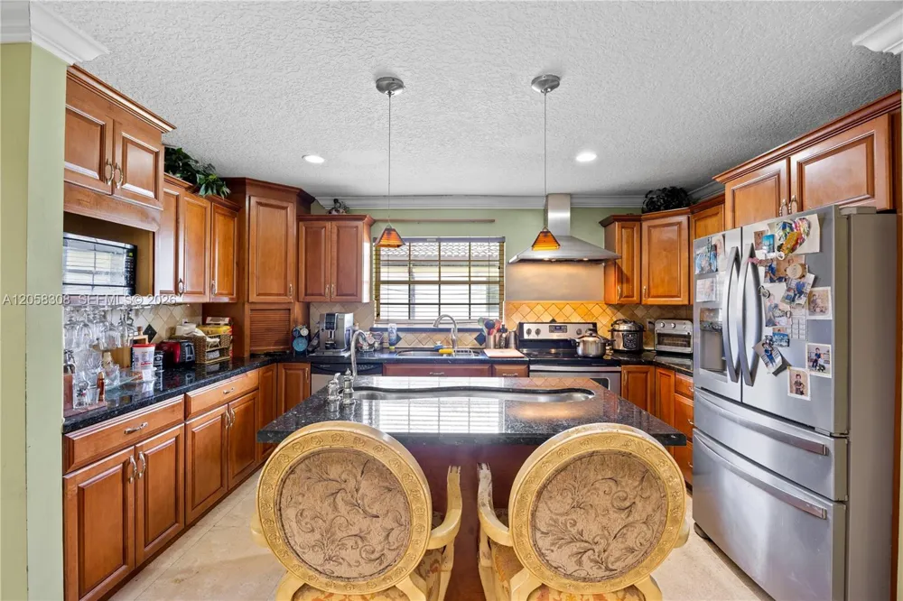 15330 SW 170th Ter Miami, FL 33187