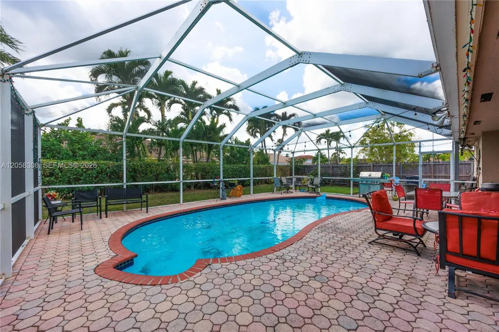 15330 SW 170th Ter Miami, FL 33187