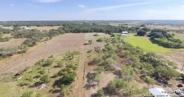 TBD County Road 665 Devine, TX 78016
