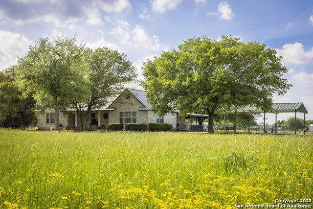 1940 Lower Seguin Rd Marion, TX 78124