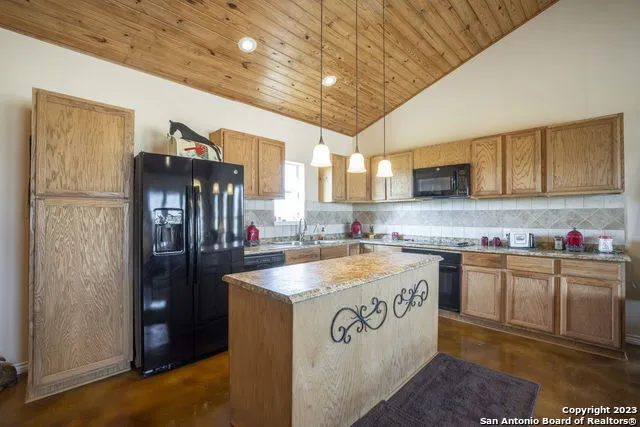 1940 Lower Seguin Rd Marion, TX 78124