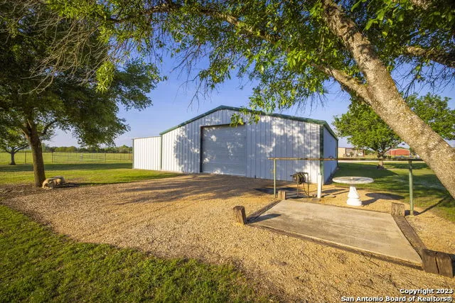 1940 Lower Seguin Rd Marion, TX 78124