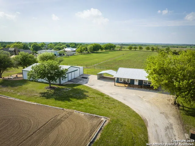1940 Lower Seguin Rd Marion, TX 78124