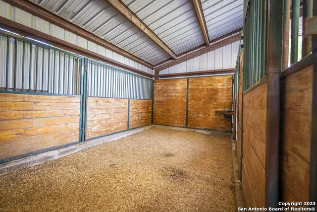 1940 Lower Seguin Rd Marion, TX 78124