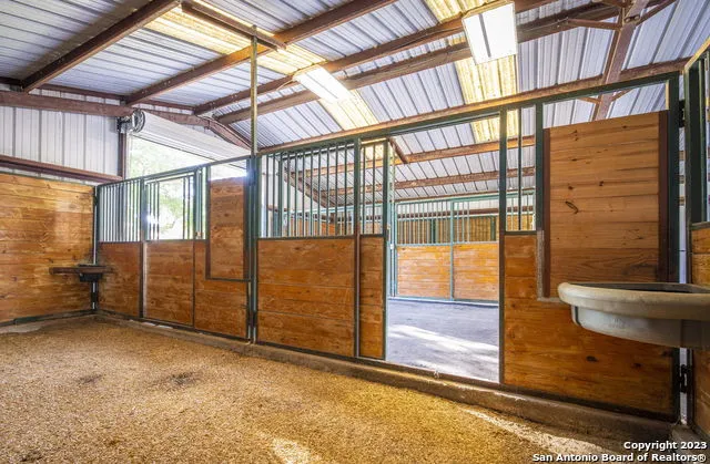 1940 Lower Seguin Rd Marion, TX 78124