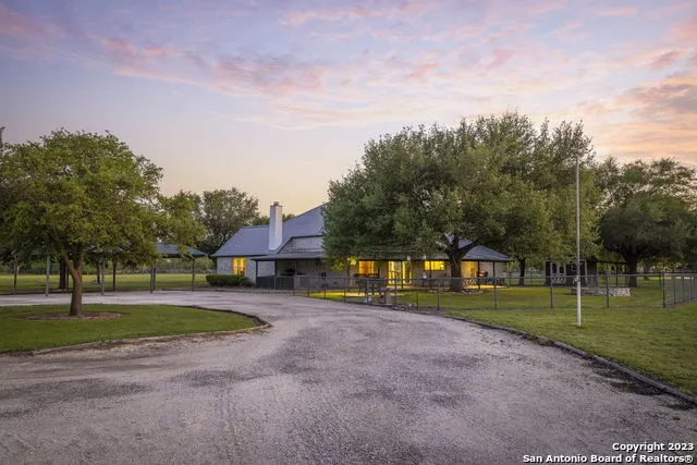 1940 Lower Seguin Rd Marion, TX 78124