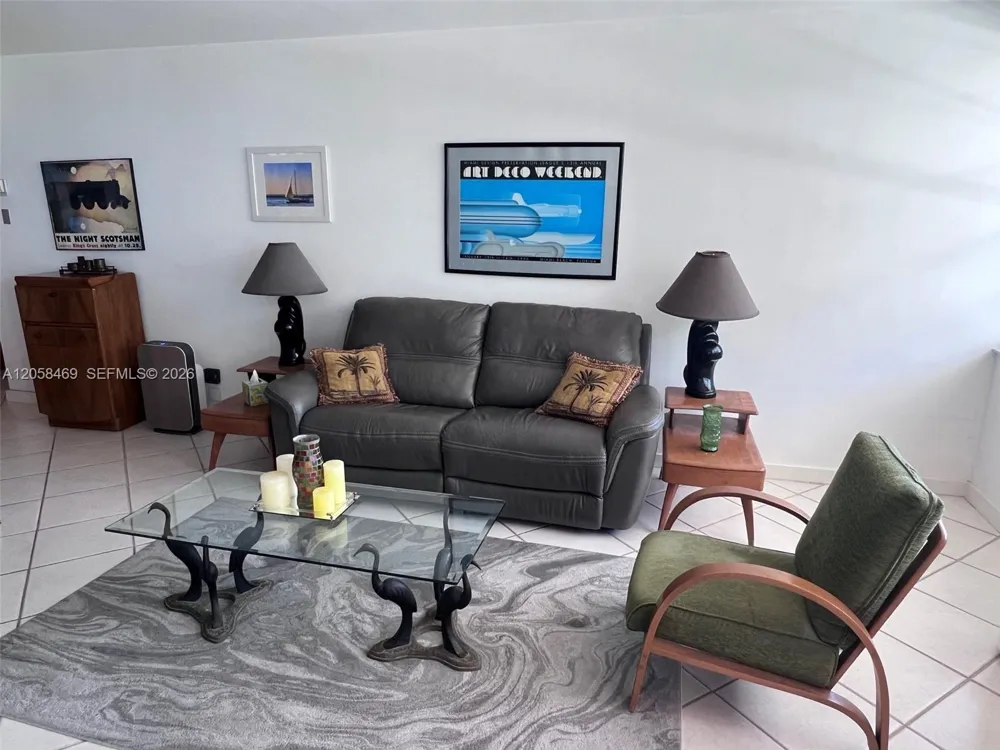 100 Lincoln Rd #542 Miami Beach, FL 33139