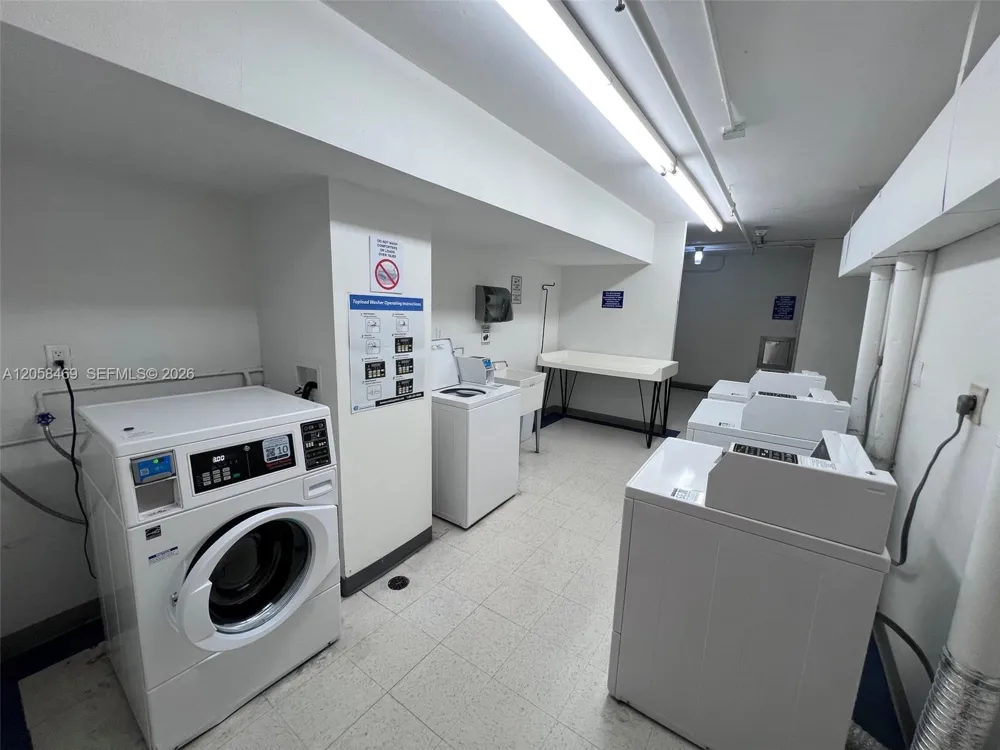 100 Lincoln Rd #542 Miami Beach, FL 33139