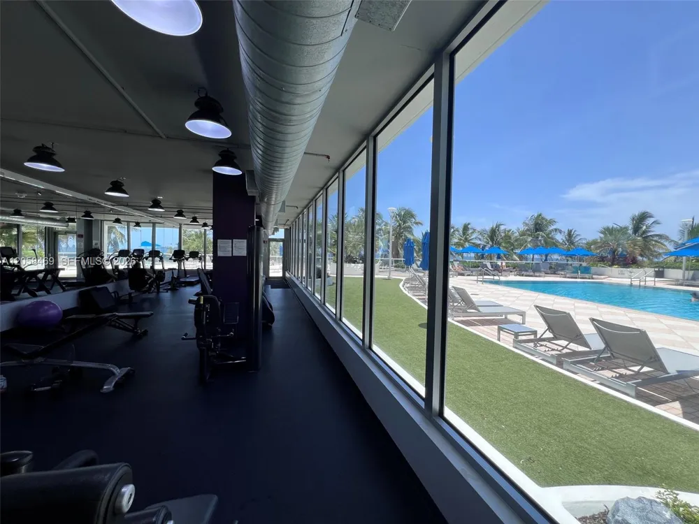 100 Lincoln Rd #542 Miami Beach, FL 33139