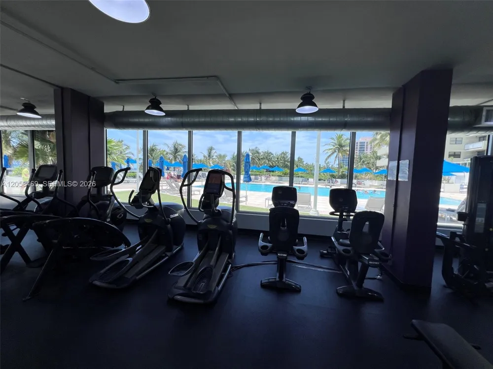 100 Lincoln Rd #542 Miami Beach, FL 33139