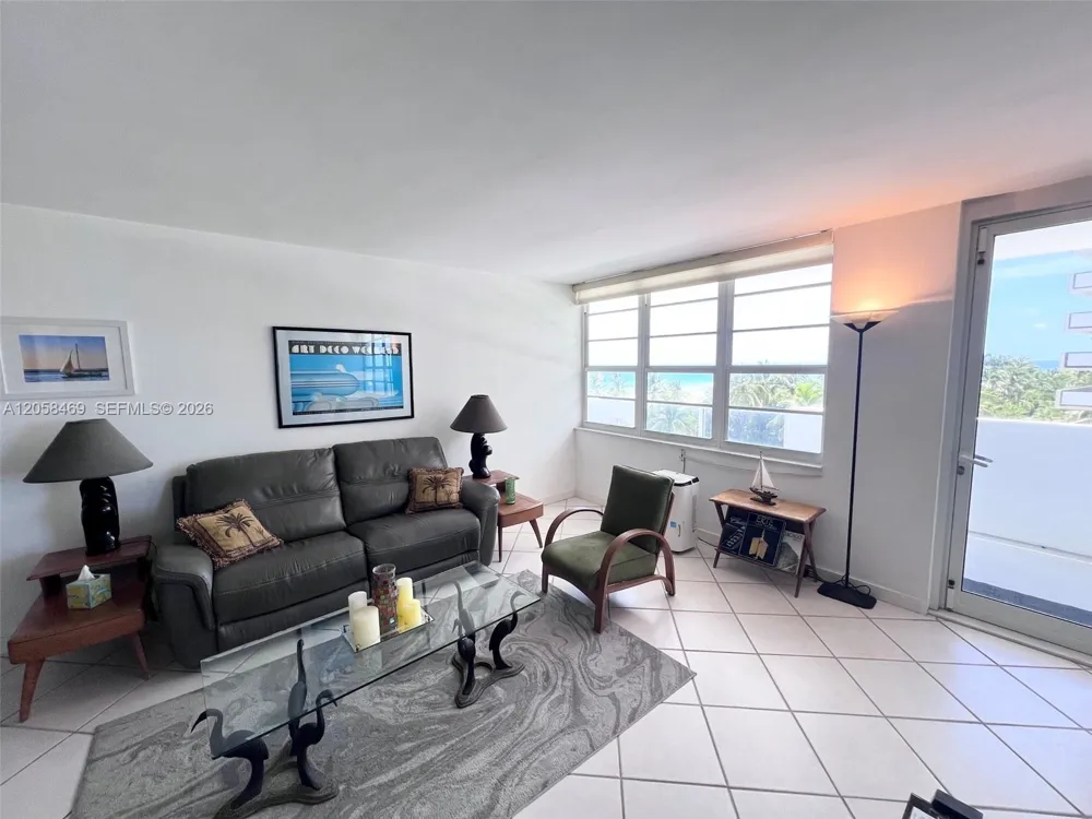 100 Lincoln Rd #542 Miami Beach, FL 33139