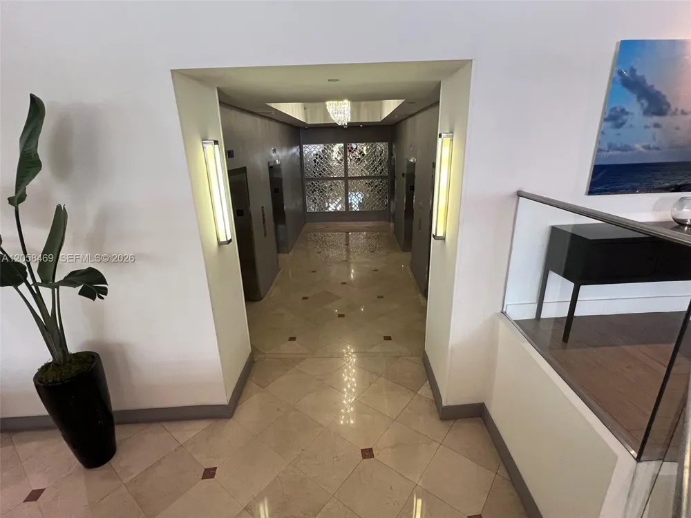 100 Lincoln Rd #542 Miami Beach, FL 33139