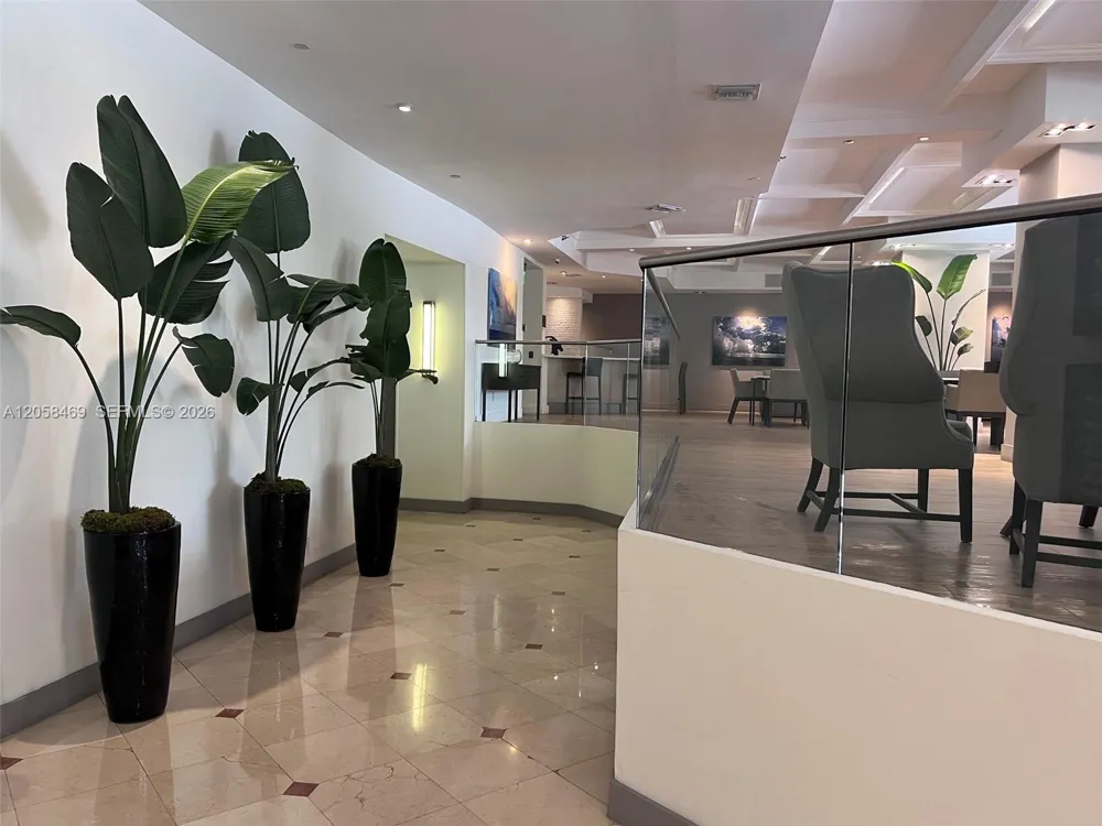 100 Lincoln Rd #542 Miami Beach, FL 33139