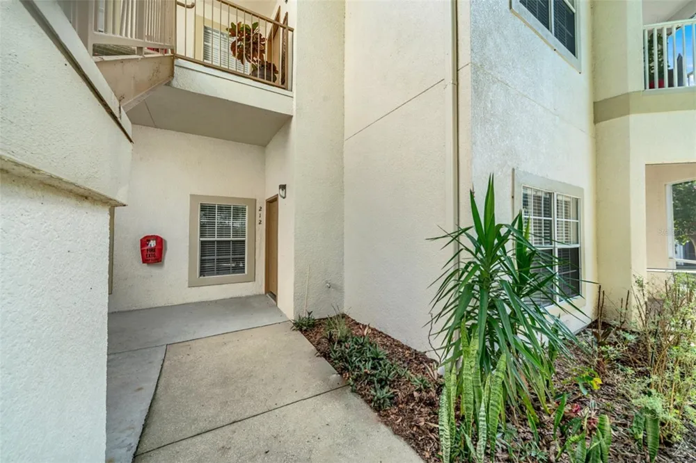 970 SPRING GARDEN AVENUE #212 Deland, FL 32720