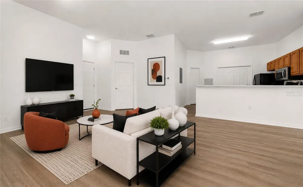 970 SPRING GARDEN AVENUE #212 Deland, FL 32720
