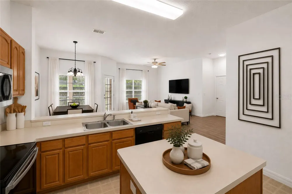 970 SPRING GARDEN AVENUE #212 Deland, FL 32720