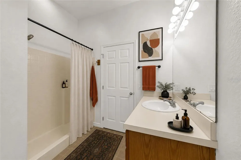 970 SPRING GARDEN AVENUE #212 Deland, FL 32720