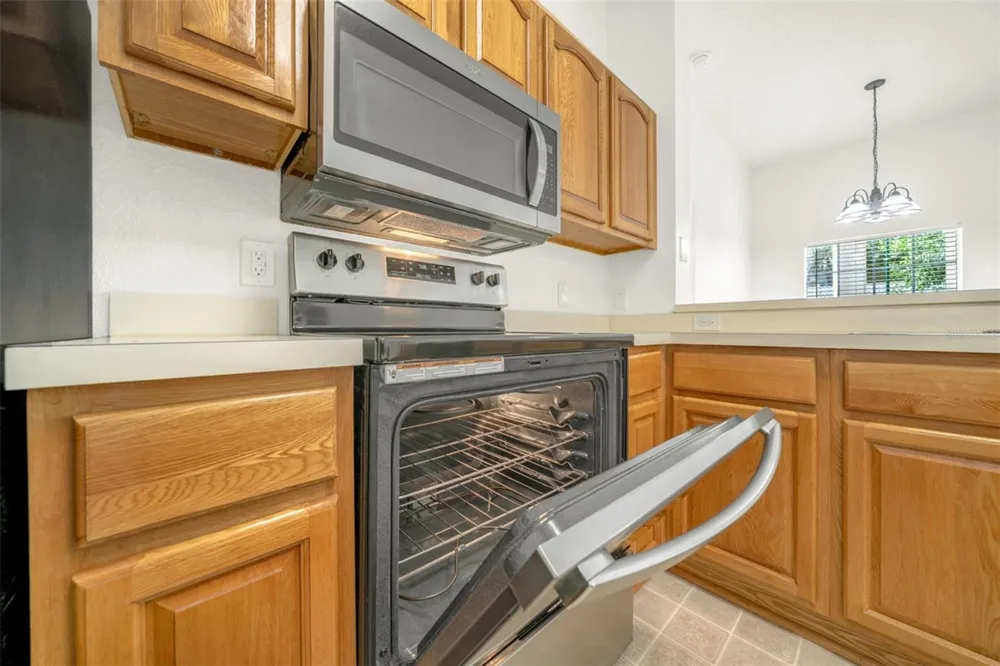 970 SPRING GARDEN AVENUE #212 Deland, FL 32720