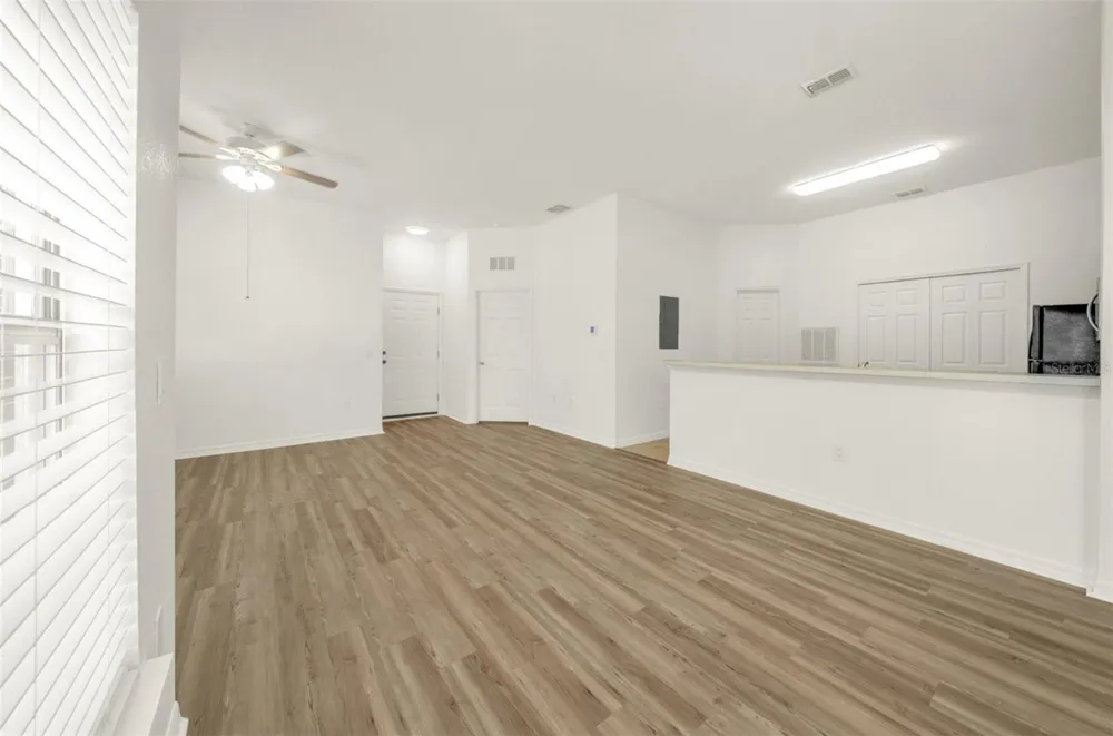970 SPRING GARDEN AVENUE #212 Deland, FL 32720