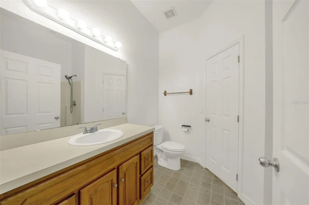 970 SPRING GARDEN AVENUE #212 Deland, FL 32720