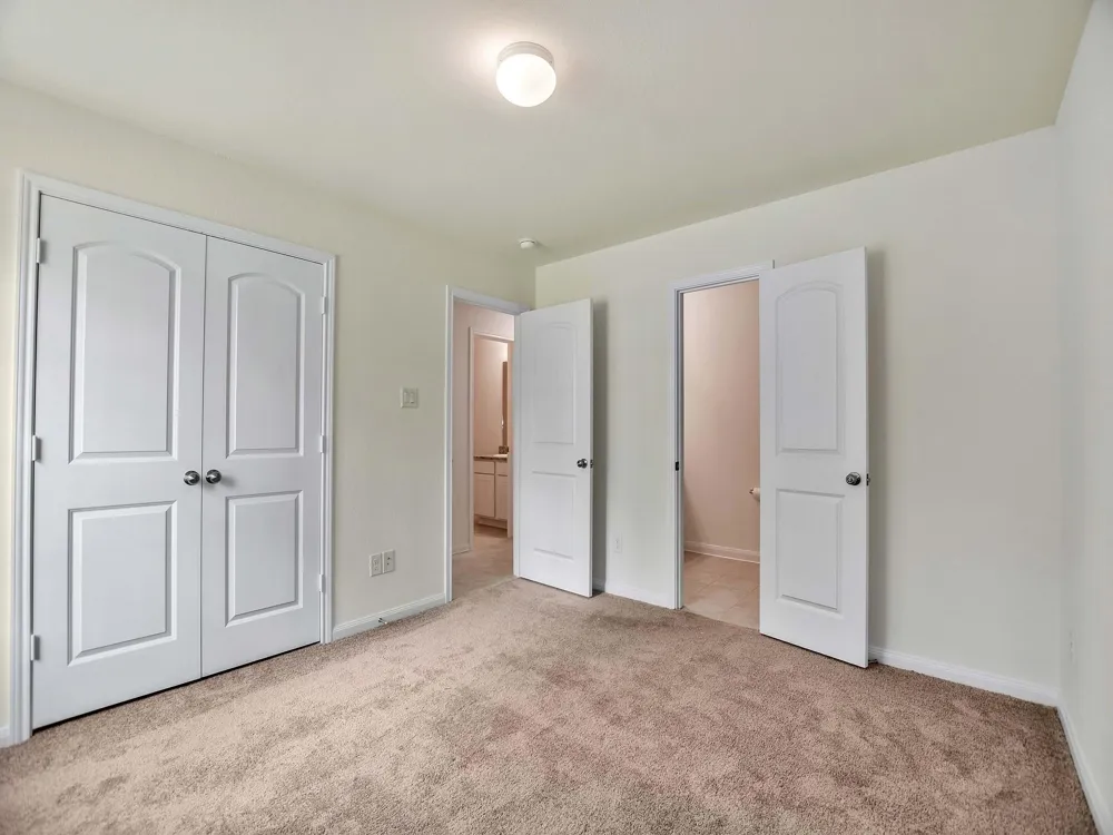 24617 Pools Creek Way Way Huntsville, TX 77320