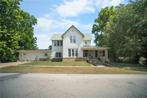 600 W River Street