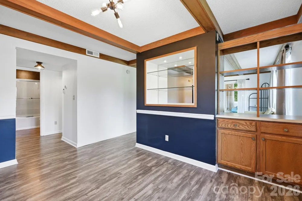 2705 Deermouse Way Hendersonville, NC 28792
