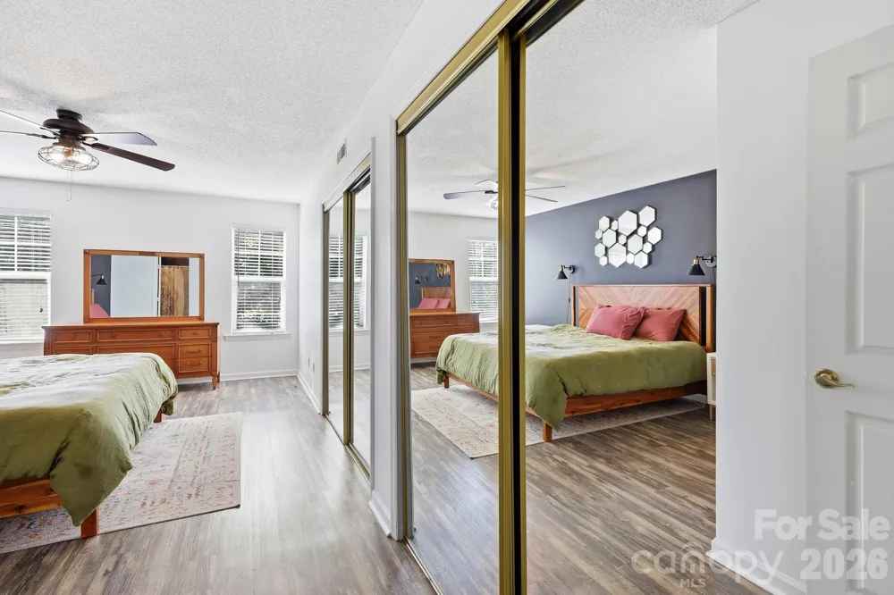 2705 Deermouse Way Hendersonville, NC 28792