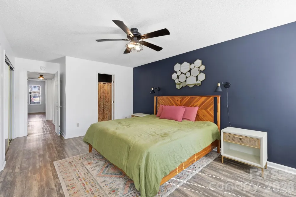 2705 Deermouse Way Hendersonville, NC 28792