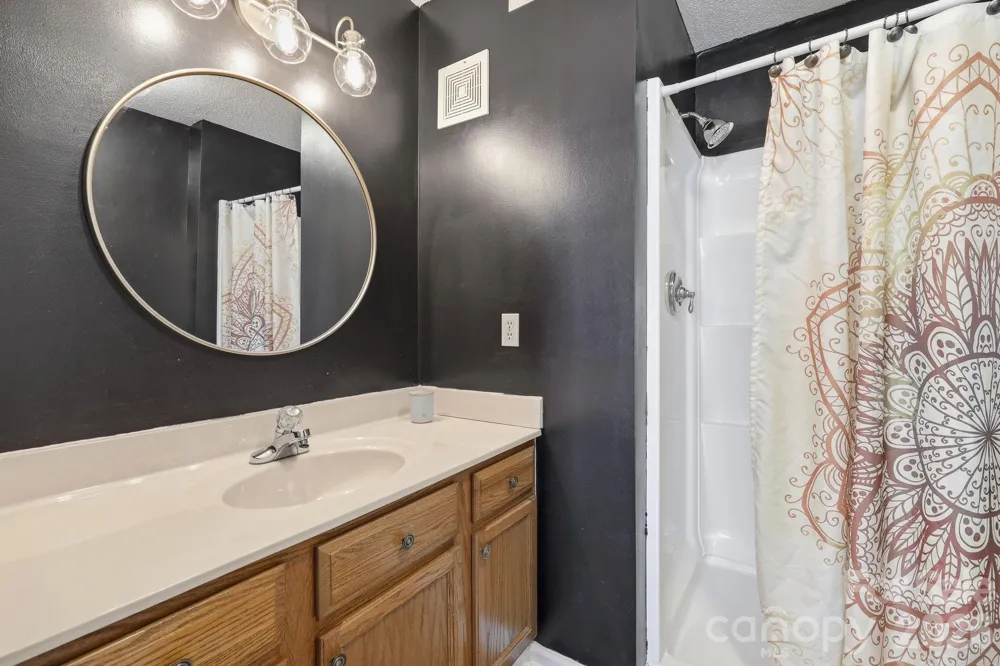 2705 Deermouse Way Hendersonville, NC 28792
