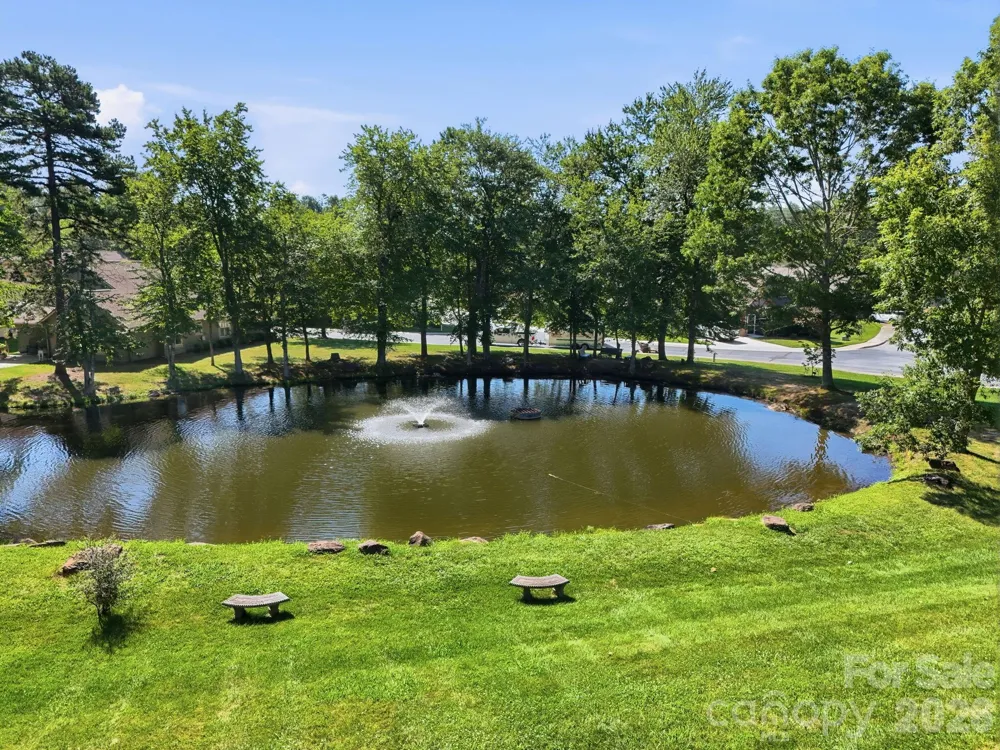 2705 Deermouse Way Hendersonville, NC 28792