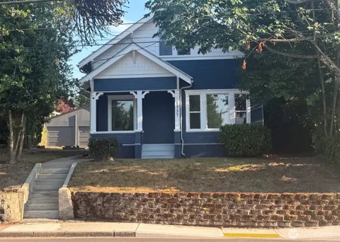 1737 6th Street
