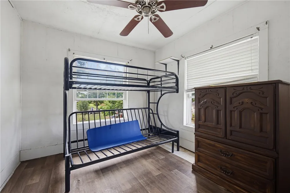 2772 Coach Emory Bellard Ingleside, TX 78362