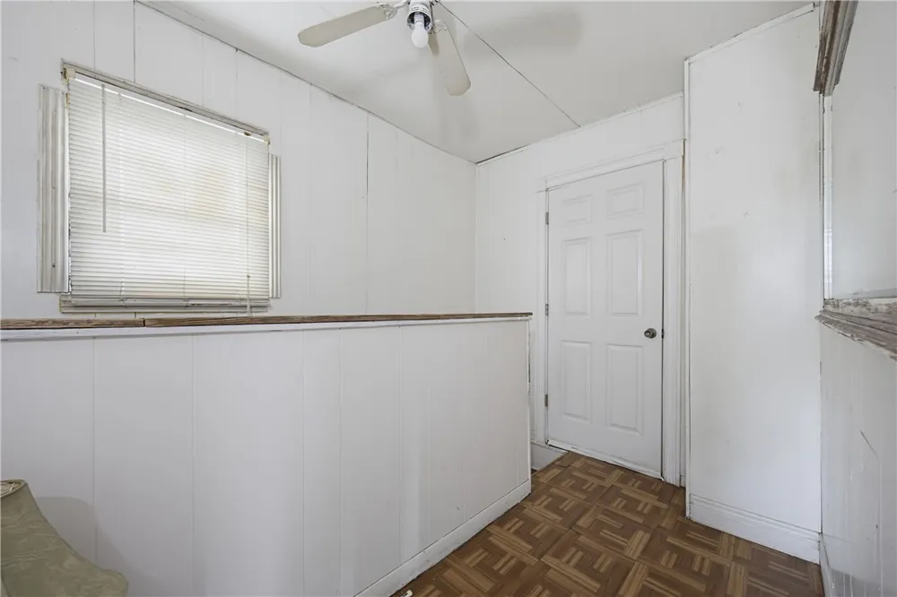2772 Coach Emory Bellard Ingleside, TX 78362