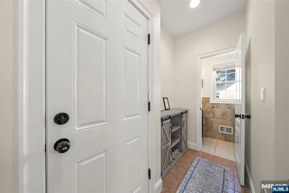 216 Washington Street Northvale, NJ 07647