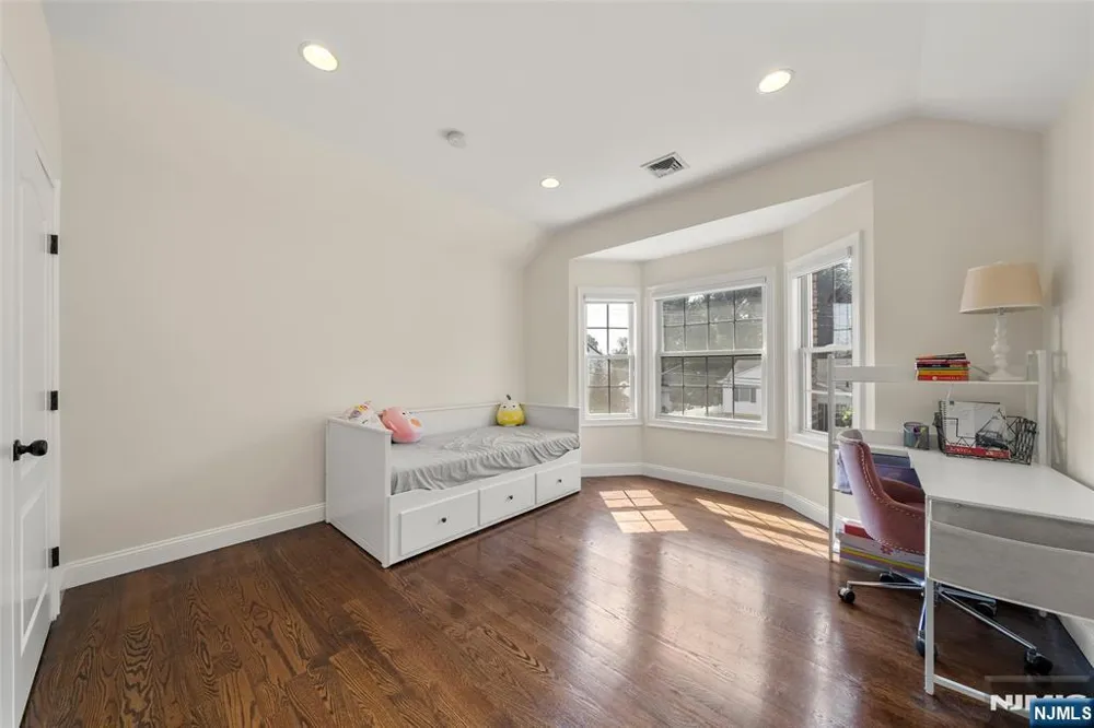 216 Washington Street Northvale, NJ 07647
