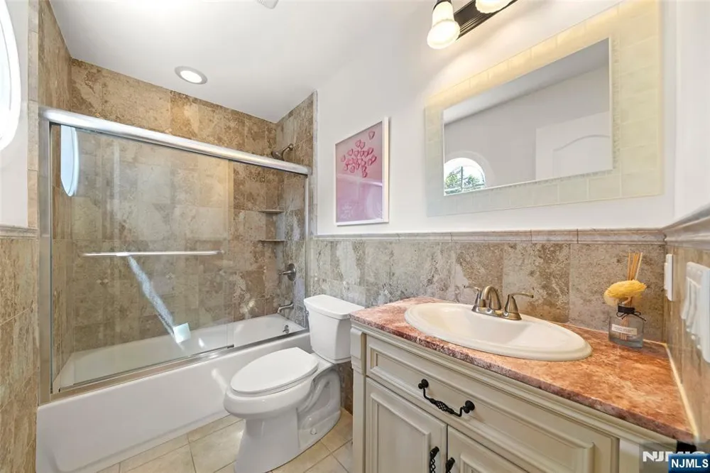 216 Washington Street Northvale, NJ 07647