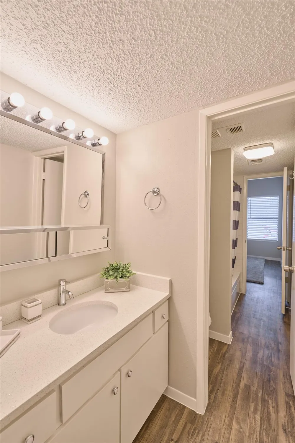 12900 Walden Road #602F Montgomery, TX 77356