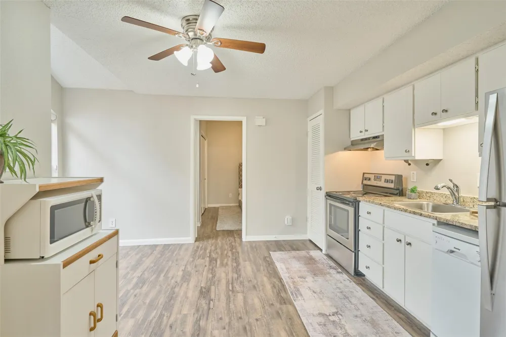 12900 Walden Road #602F Montgomery, TX 77356