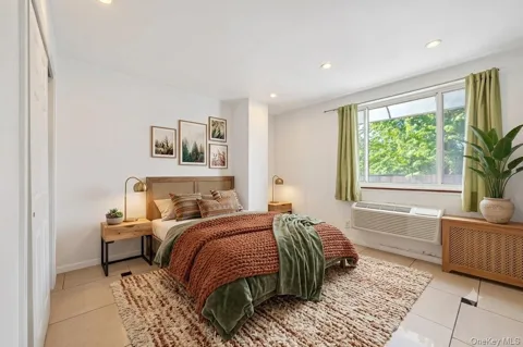 10607 Northern Boulevard #2B
