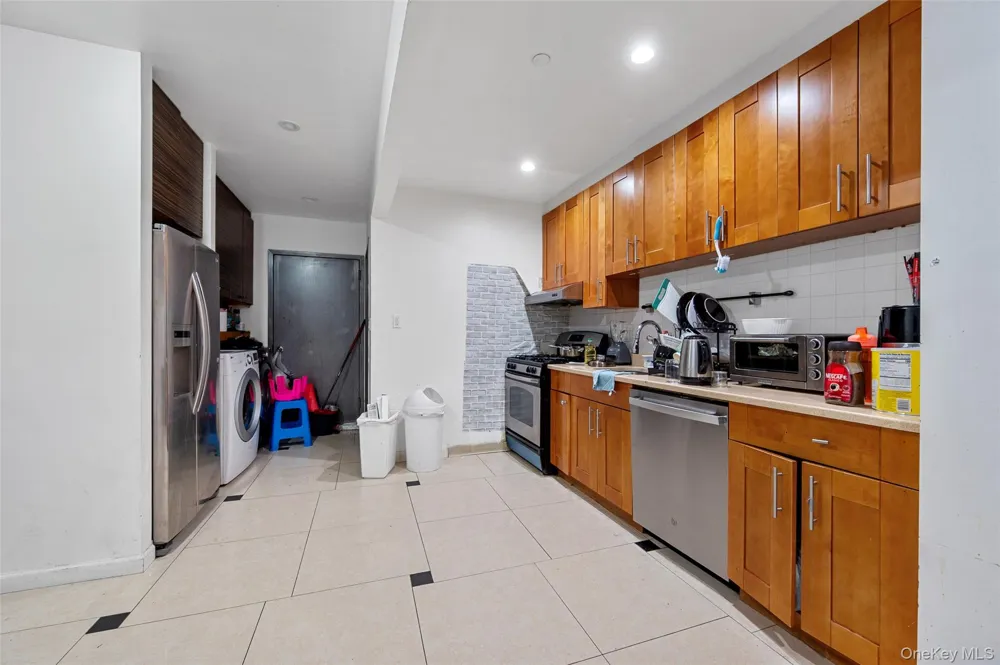 10607 Northern Boulevard #2B Corona, NY 11368