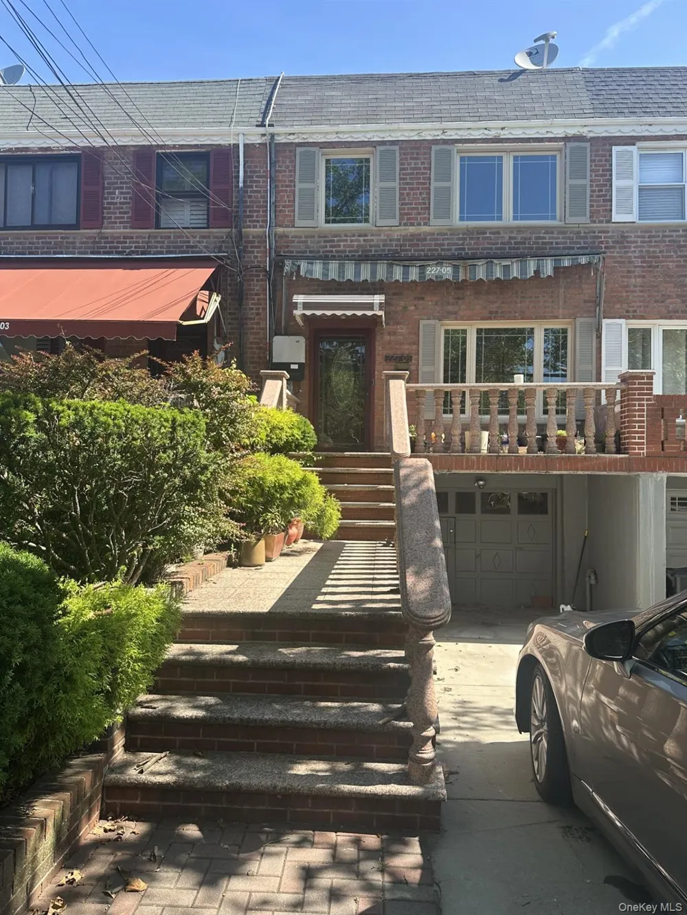 22705 141st Avenue Laurelton, NY 11413