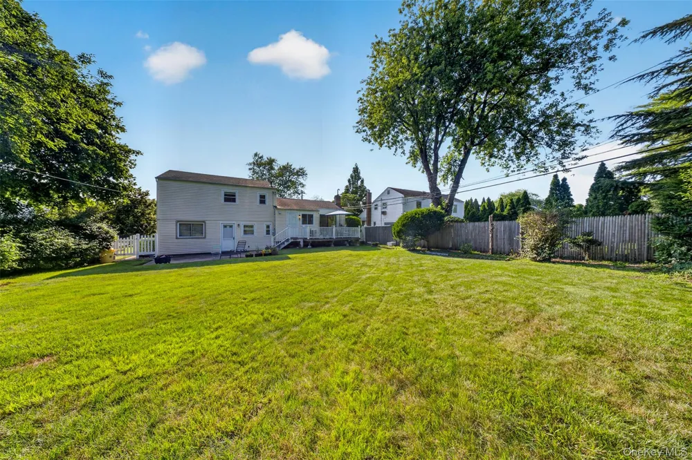 50 Sylvia Lane Plainview, NY 11803