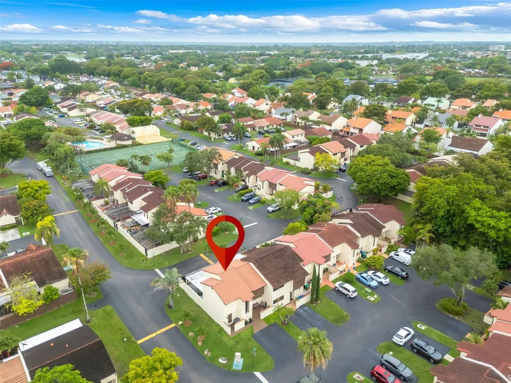 14932 SW 89TH ST Miami, FL 33196