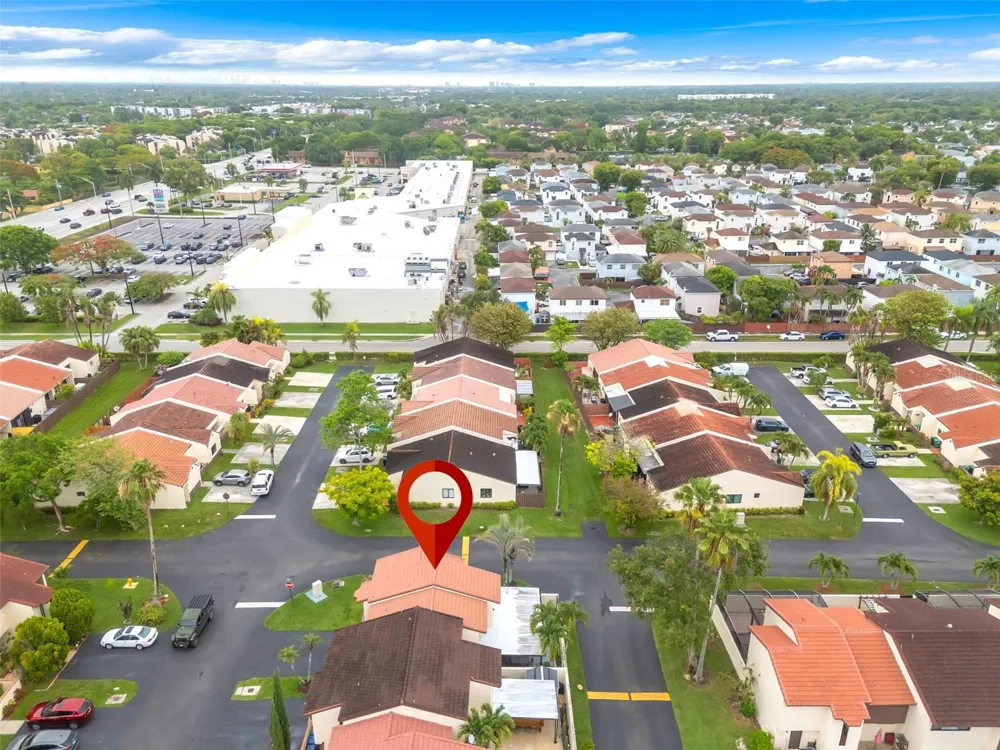 14932 SW 89TH ST Miami, FL 33196